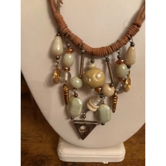 Boho Babe Chunky Bead Tassel Necklace Suede Cord & Tribal Vibe Gold Tone Pendant - Picture 7 of 14